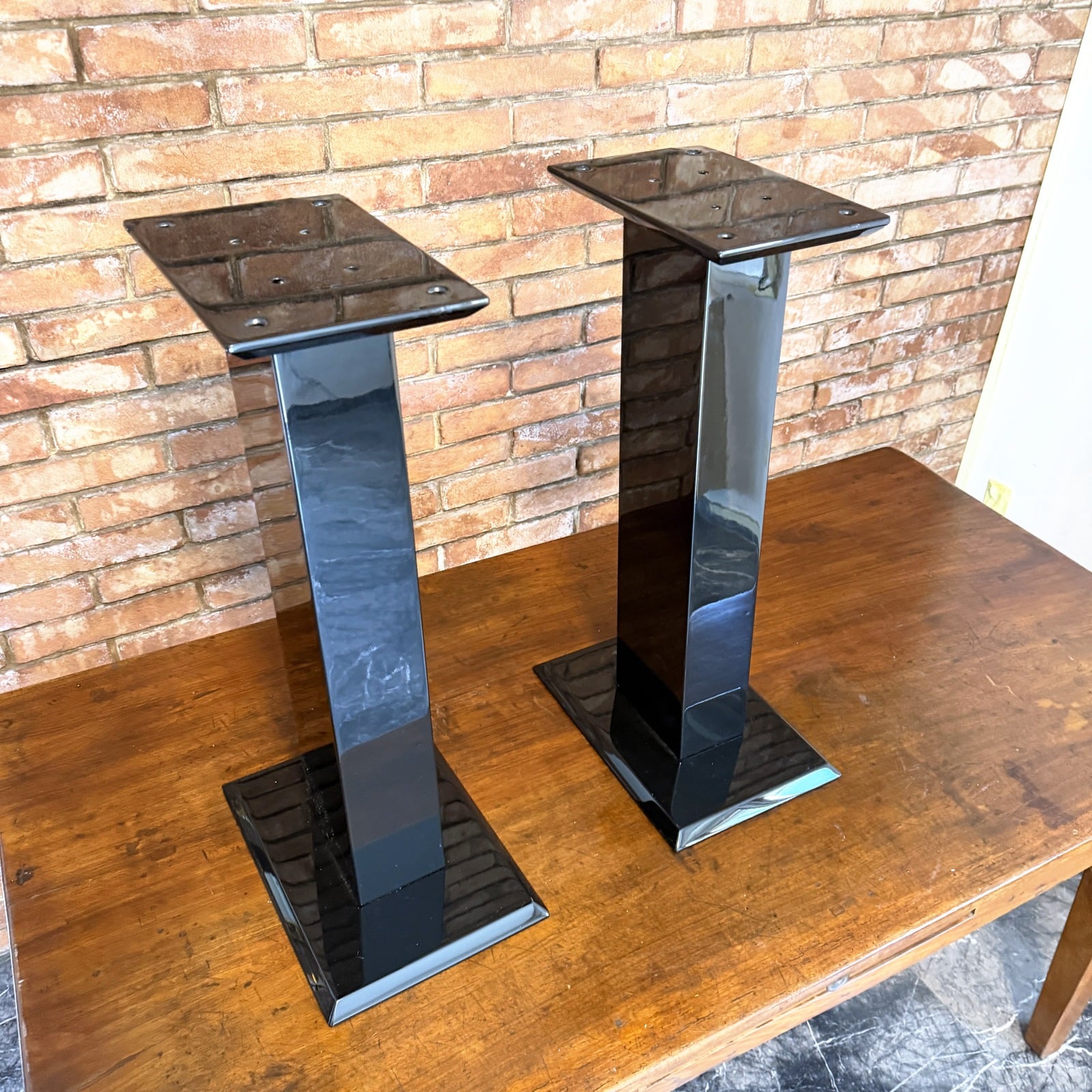 Stand per diffusori nero laccato (coppia)