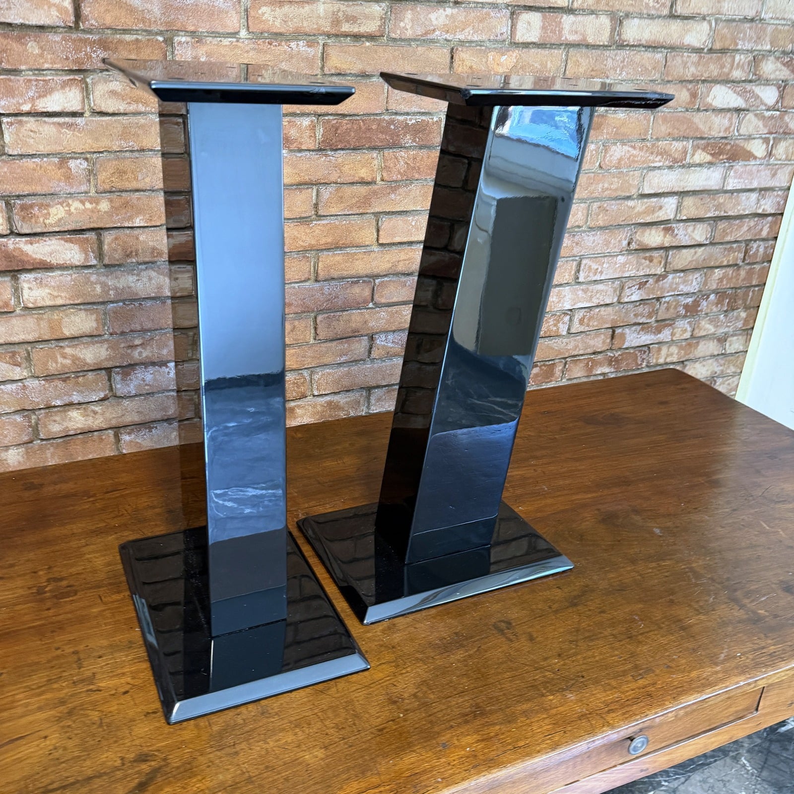 Stand per diffusori nero laccato (coppia)