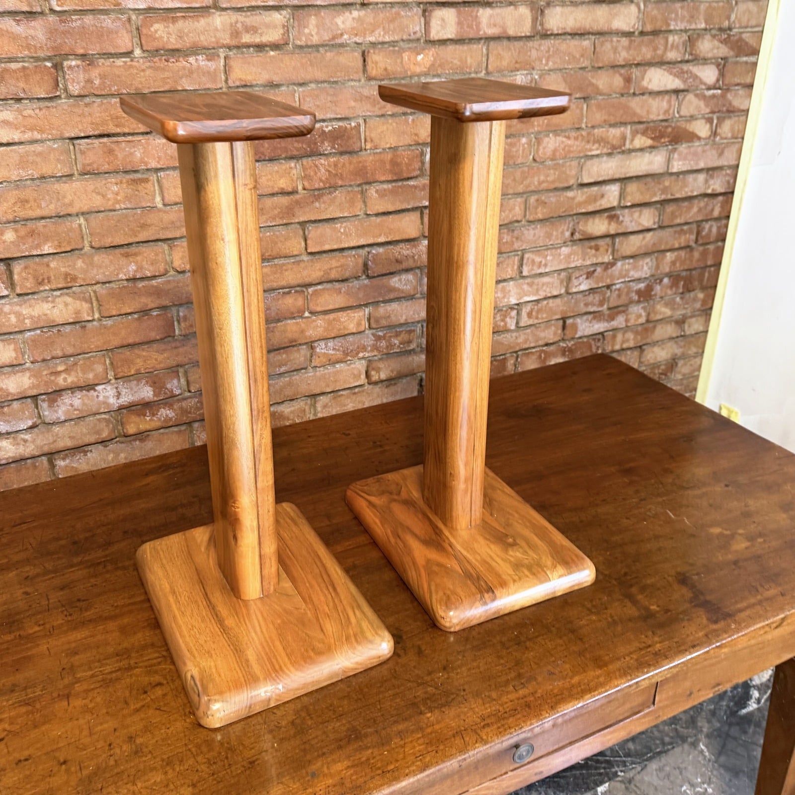 Stand per diffusori in legno di noce (coppia)