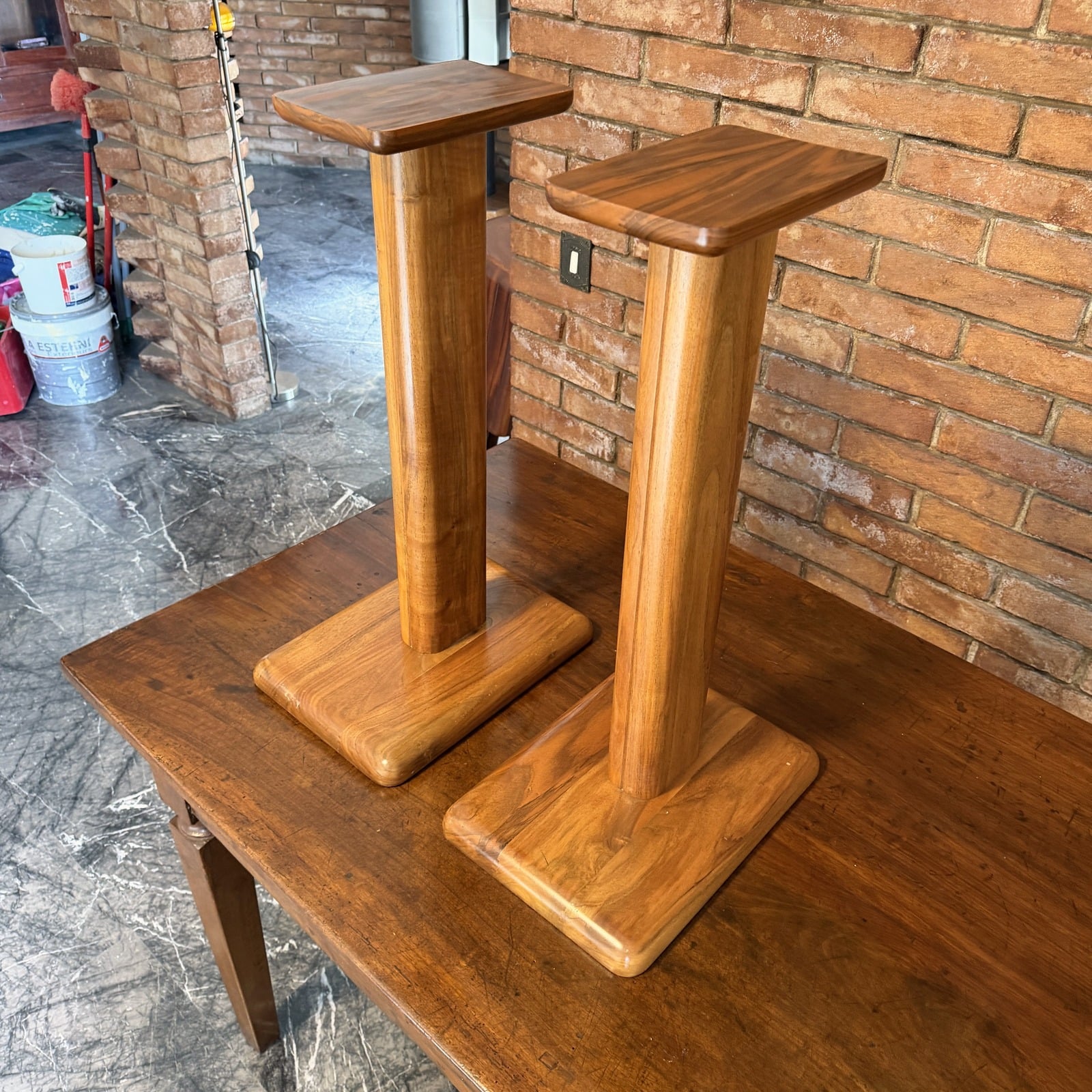 Stand per diffusori in legno di noce (coppia)