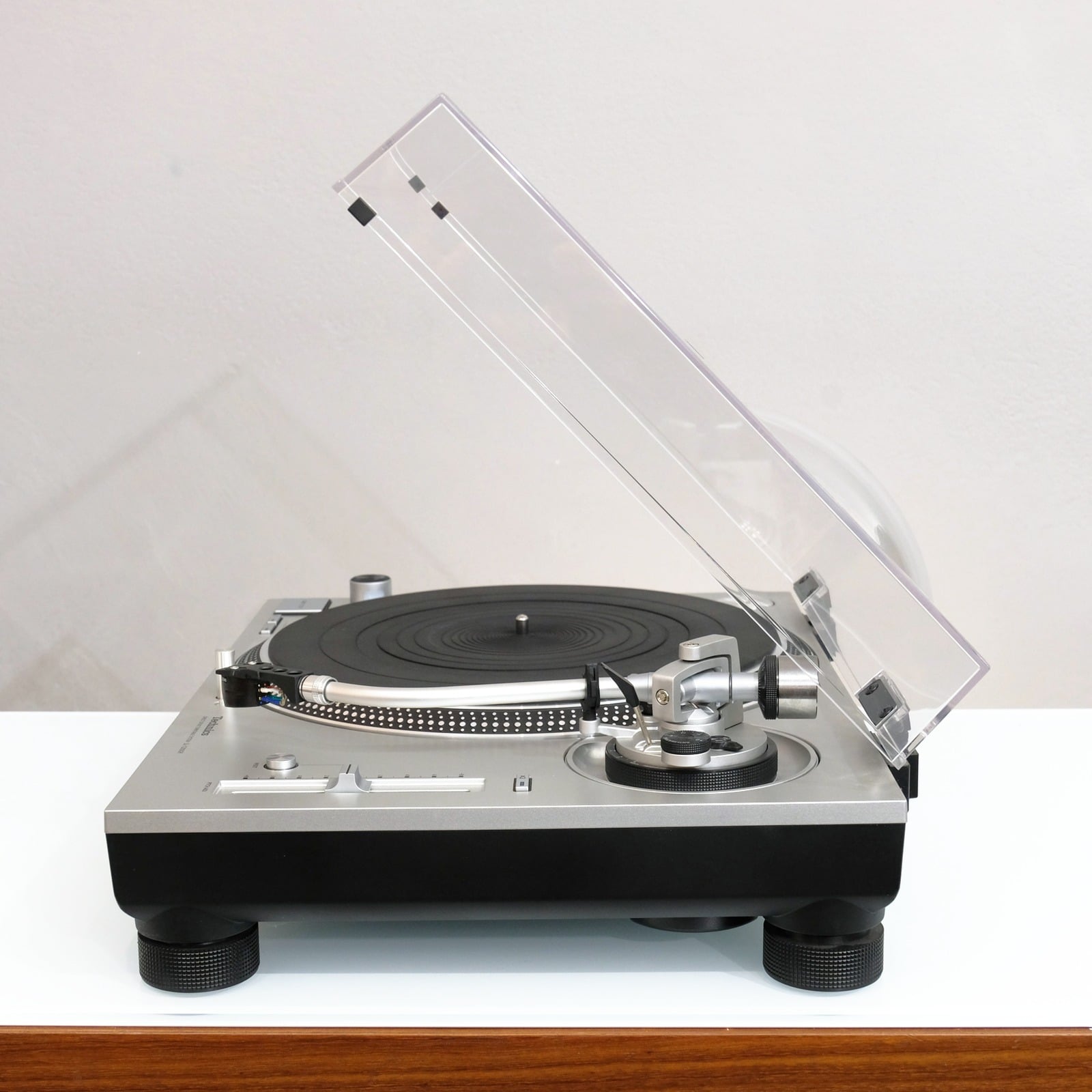 Technics SL-1200GR con Clearaudio Virtuoso V2