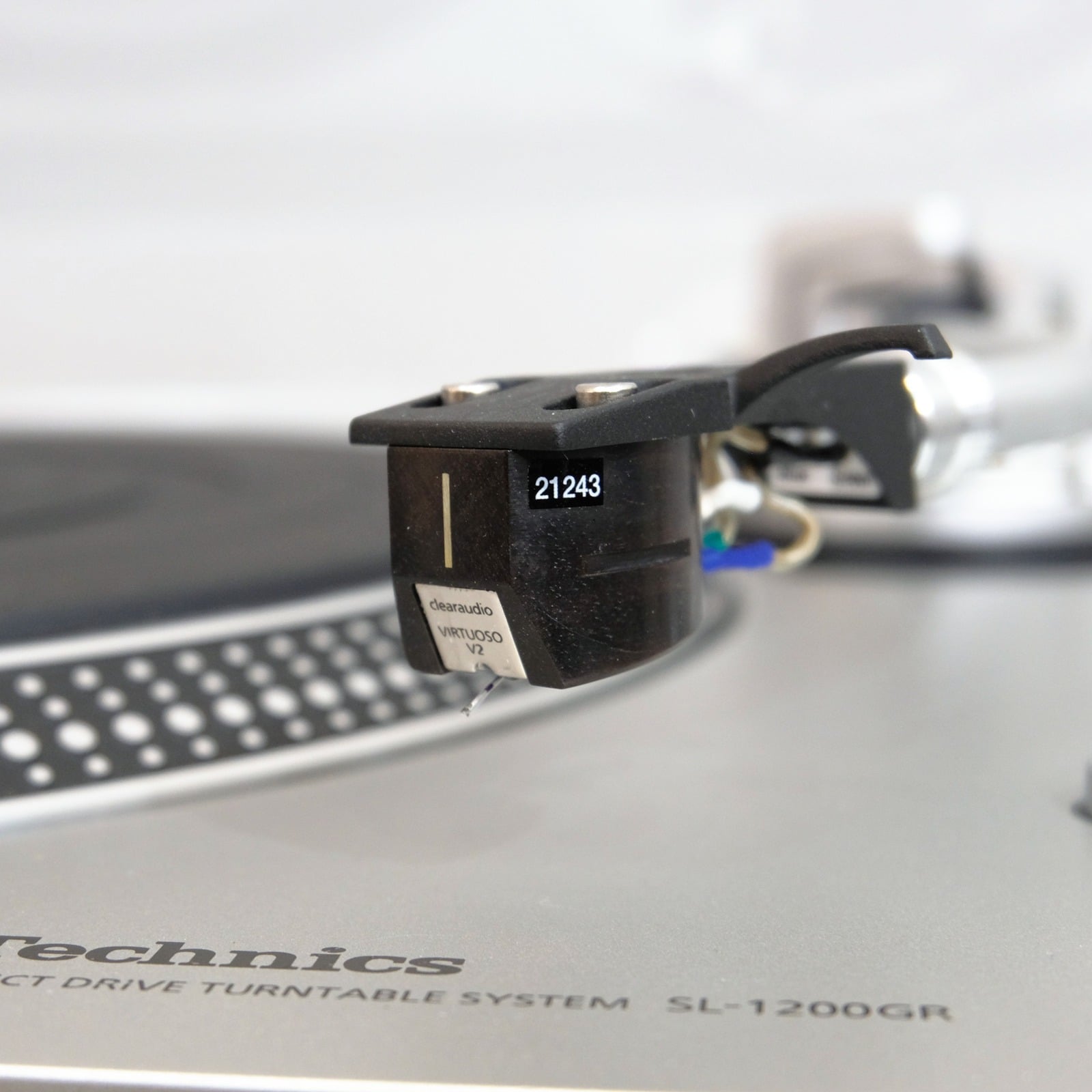 Technics SL-1200GR con Clearaudio Virtuoso V2