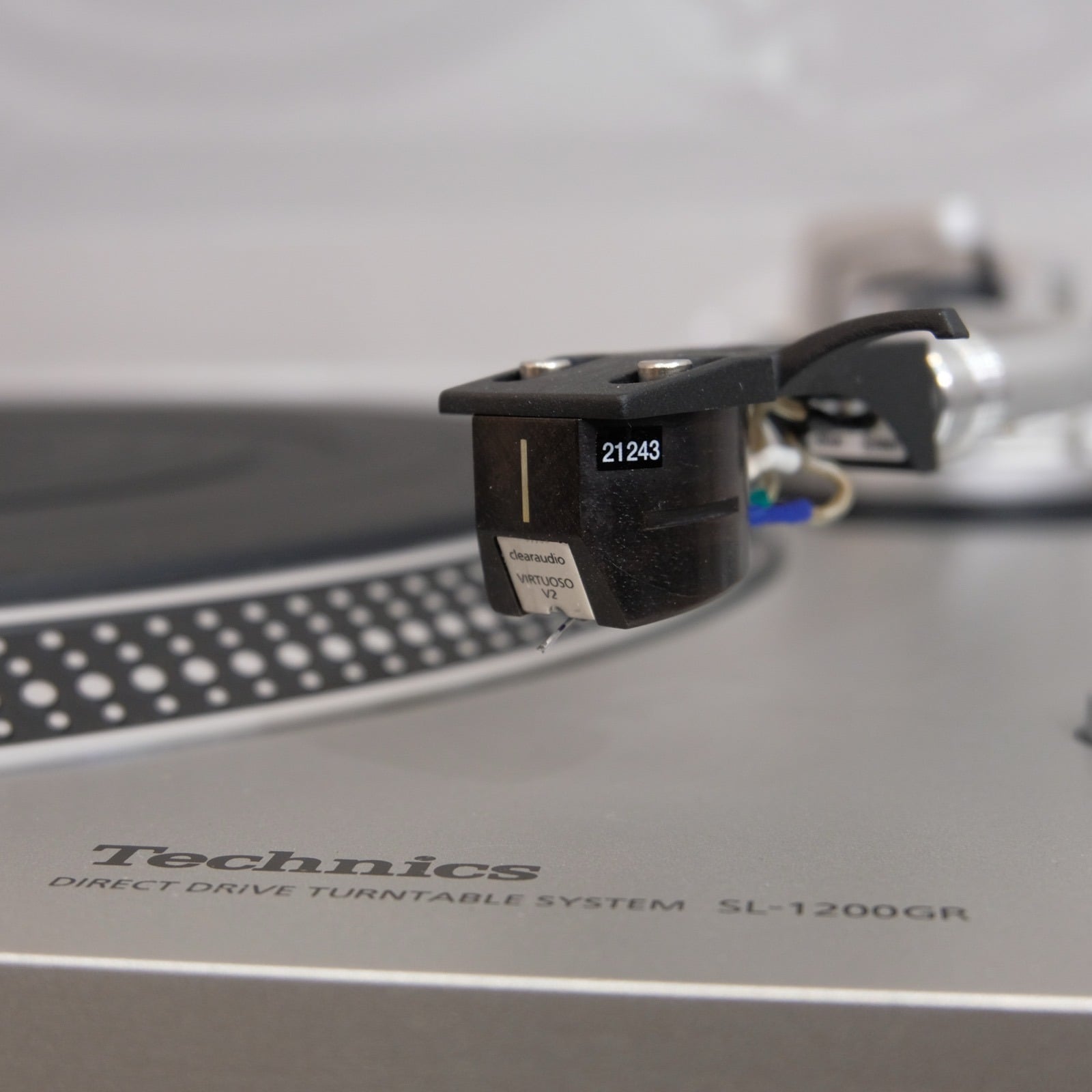 Technics SL-1200GR con Clearaudio Virtuoso V2