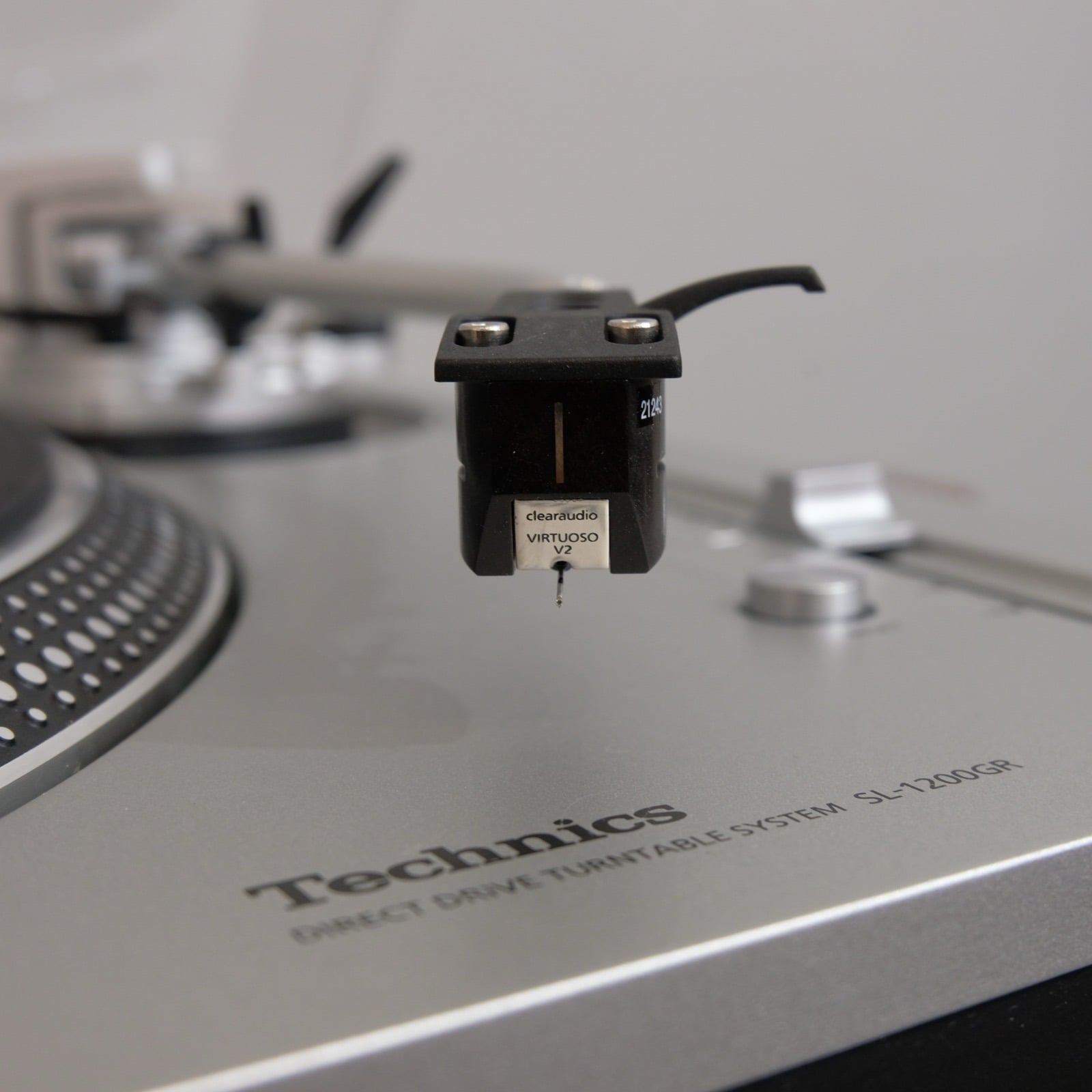 Technics SL-1200GR con Clearaudio Virtuoso V2