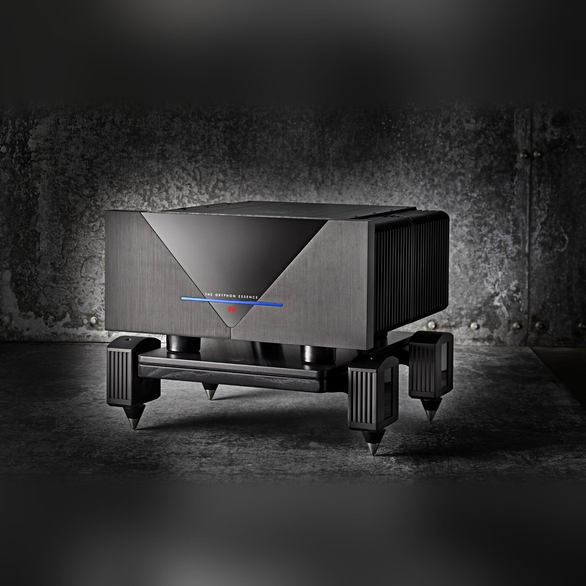 The Gryphon StandArt Essence Amp Stand