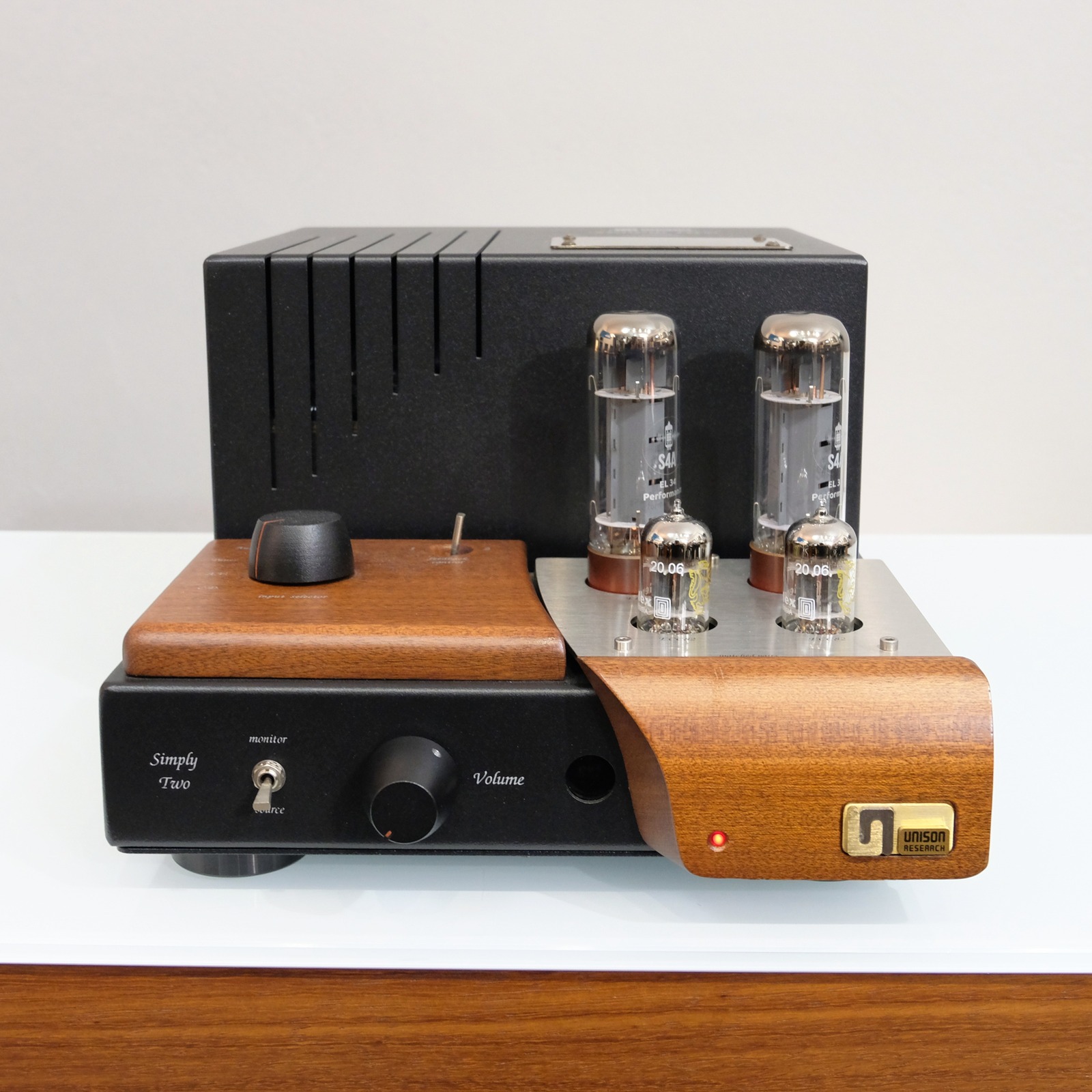 Unison Research Simply Two (Limited Premium Edition 2015)