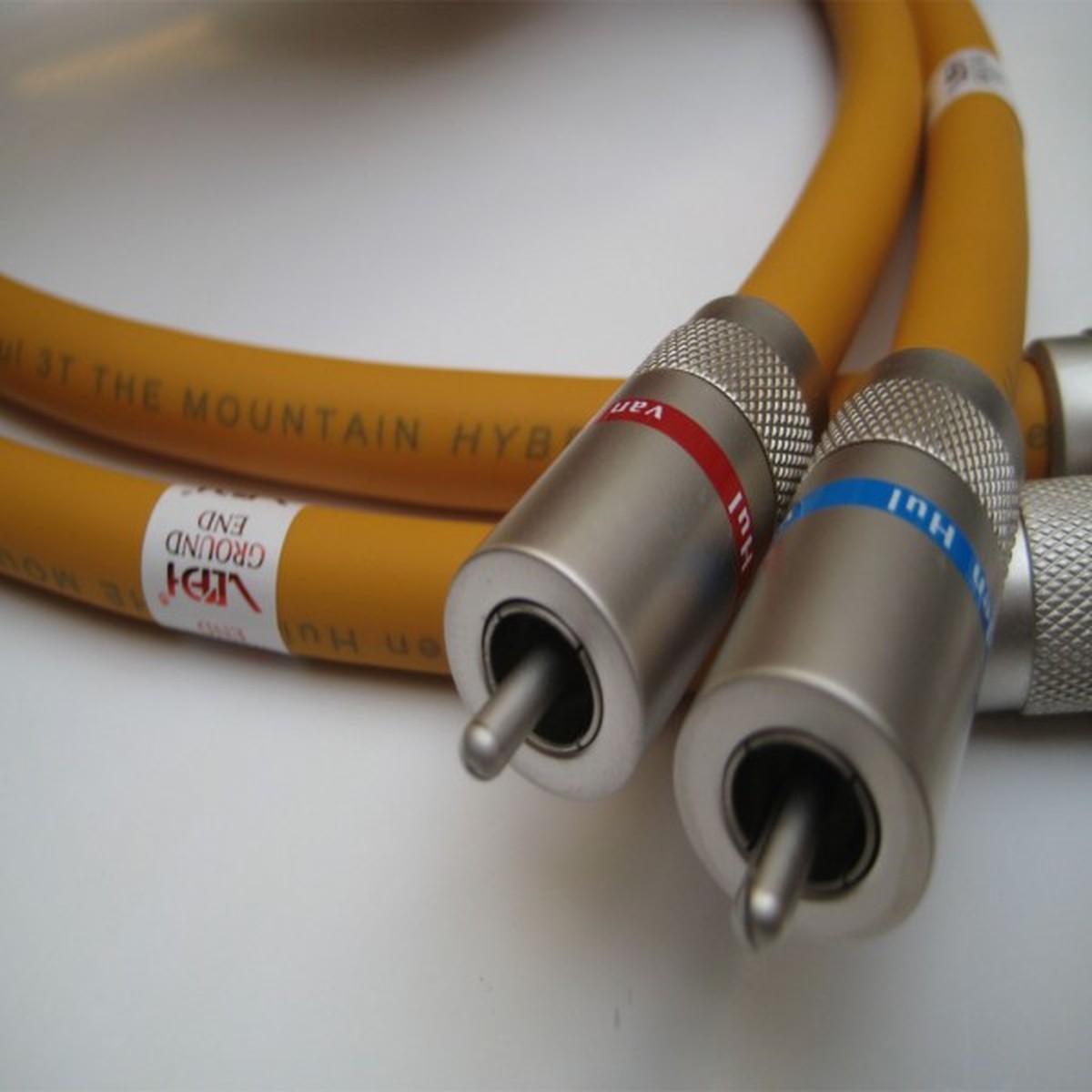 Van den Hul 3T The Mountain Hybrid RCA