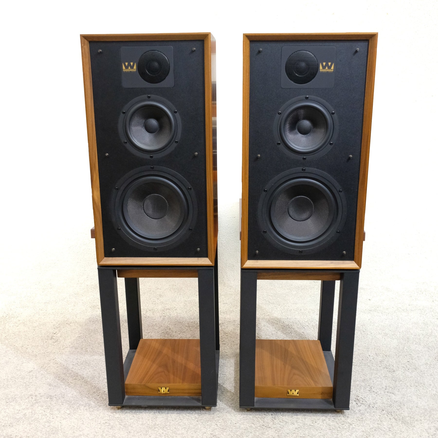 Wharfedale Linton 85th Anniversary con stand Linton