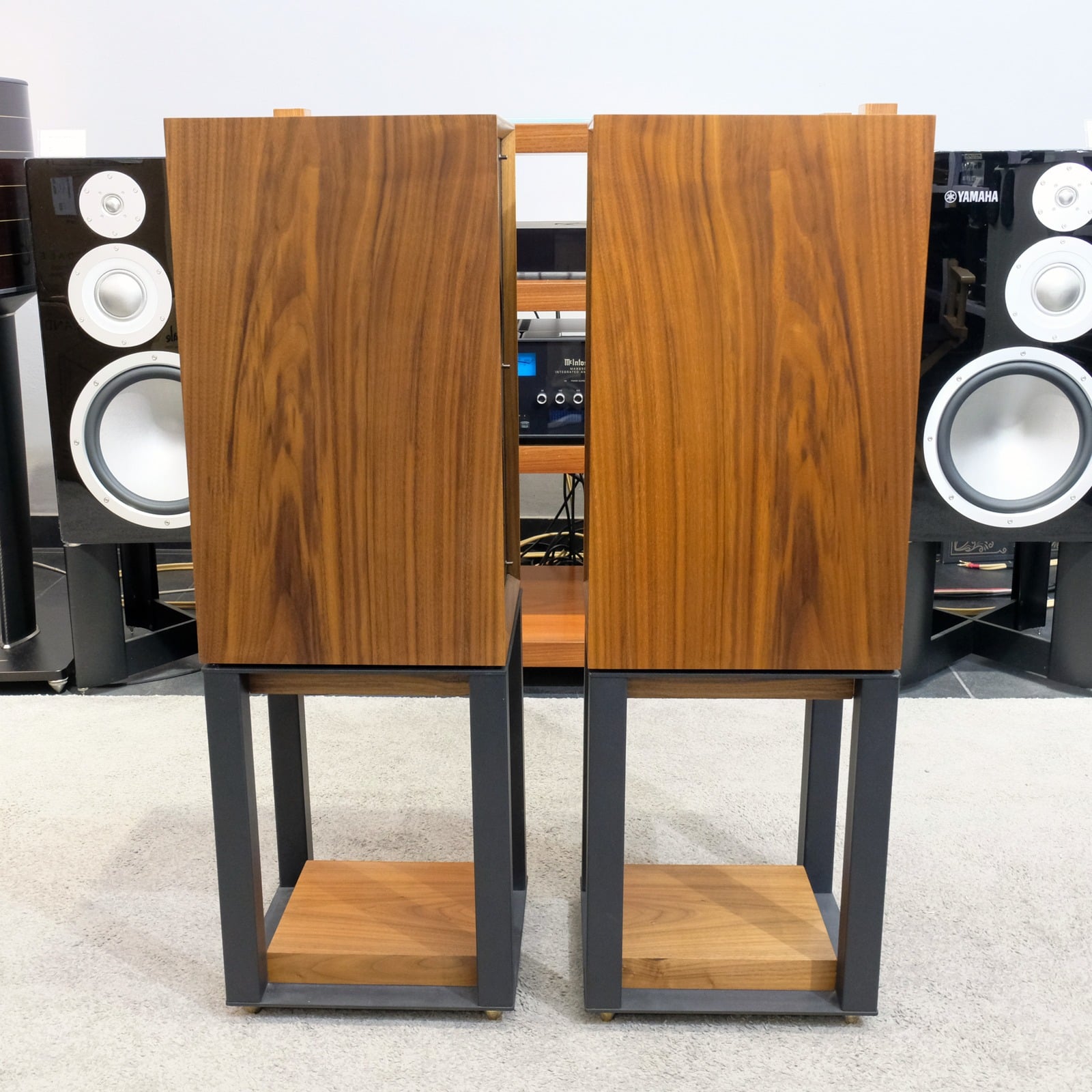 Wharfedale Linton 85th Anniversary con stand Linton